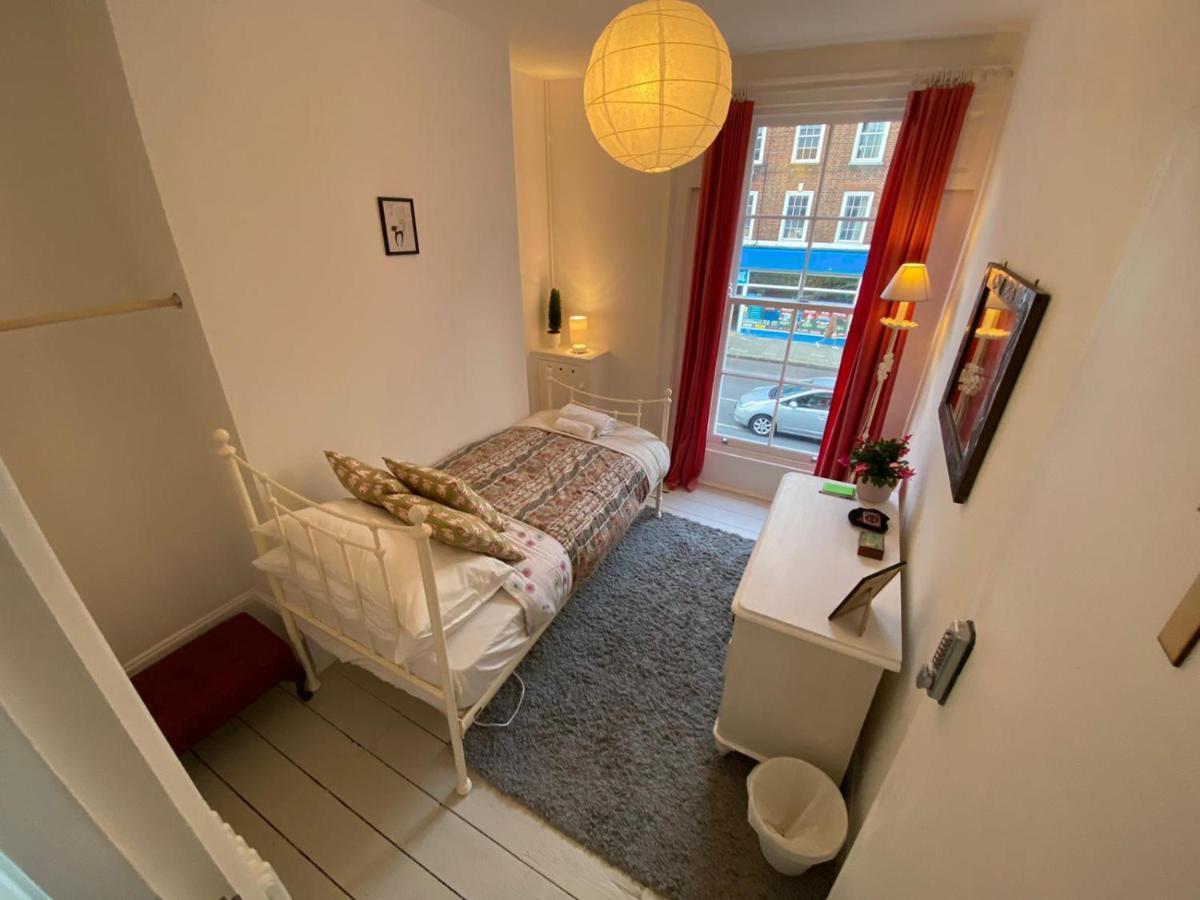 Camden Town Accomodation Londra Exterior foto